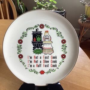 Vintage cooks hanging kitchen collectible plate 50s made in Japan 7 inches